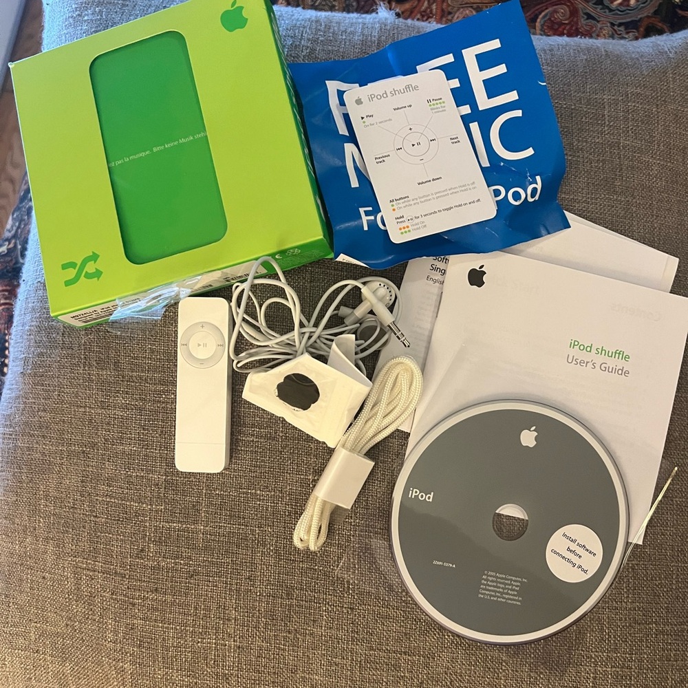 New IPOD SHUFFLE